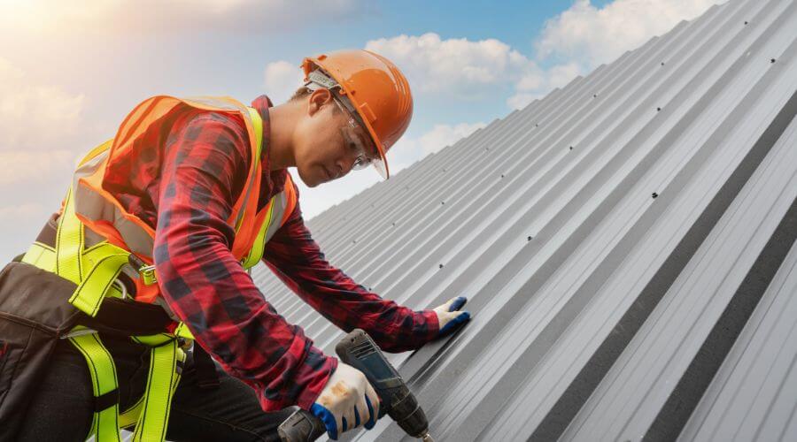 Professional Emergency Roof Repairs services in Keswick, IA